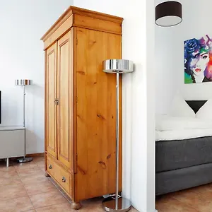  Apartment Swine By Rockchair L Superhost Status L Cozy Family & Business Flair In Center 